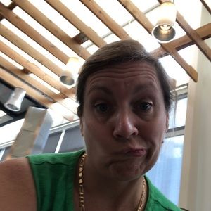 Meet your Posher, Nikole